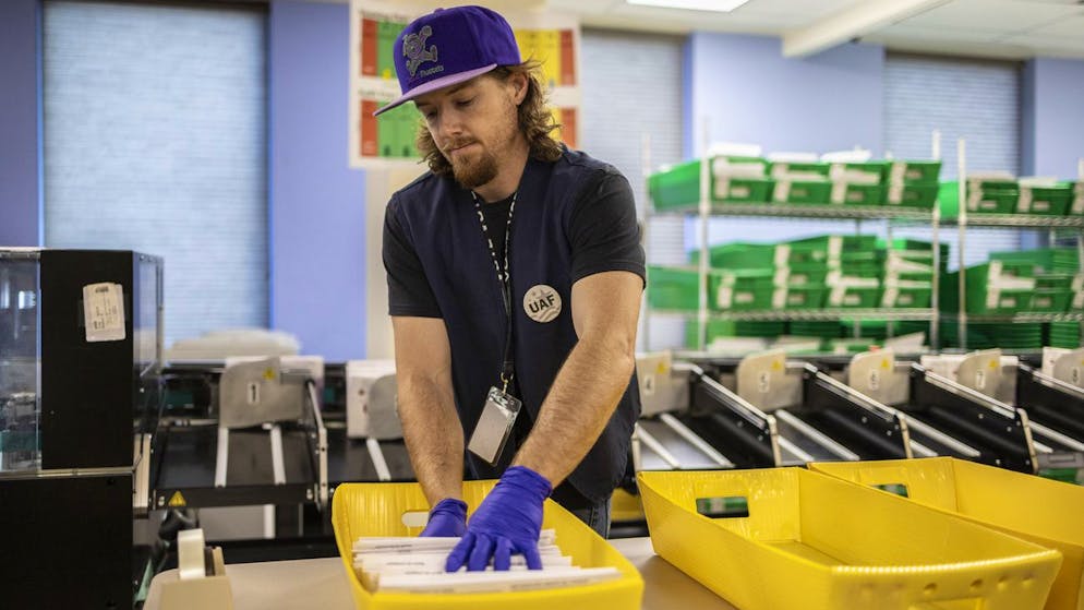 Trump oder Harris? Wahltag in den USA. Die Wahlhelfer haben an diesem Dienstag alle Hände voll zu tun.