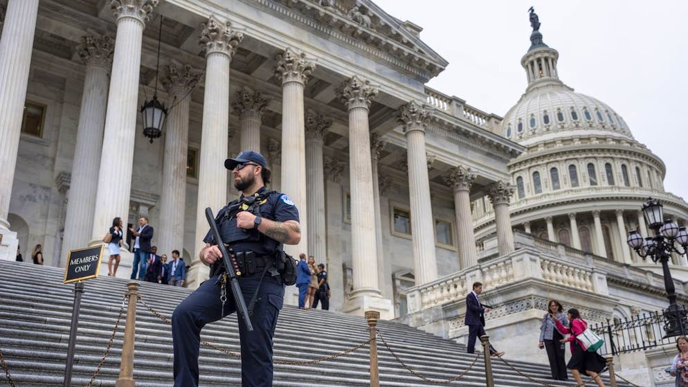 Washington. Un homme muni d'une torche et sentant l'essence arrêté au Capitole
