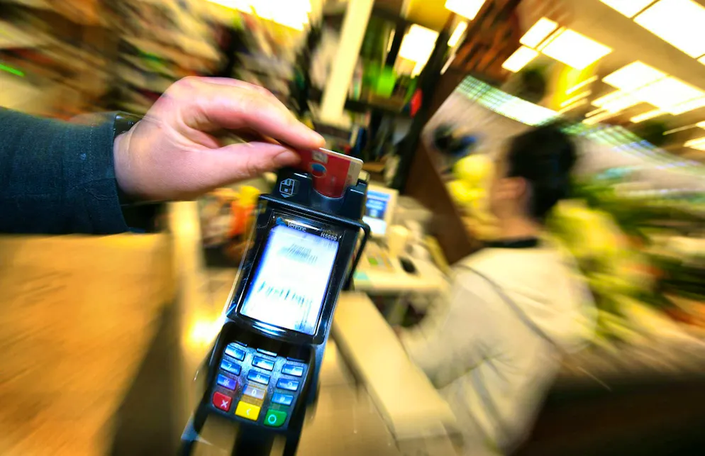 There are massive problems with cashless payments on Tuesday morning.