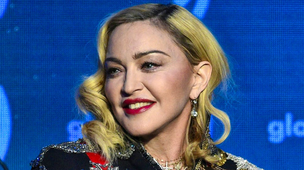 Harris o Trump? Le star hanno preso la loro decisione. Anche la regina del pop, Madonna, voterà blu, cioè democratico. Ha fatto campagna per Kamala Harris su Instagram e chiede anche ai suoi follower di votare per lei.