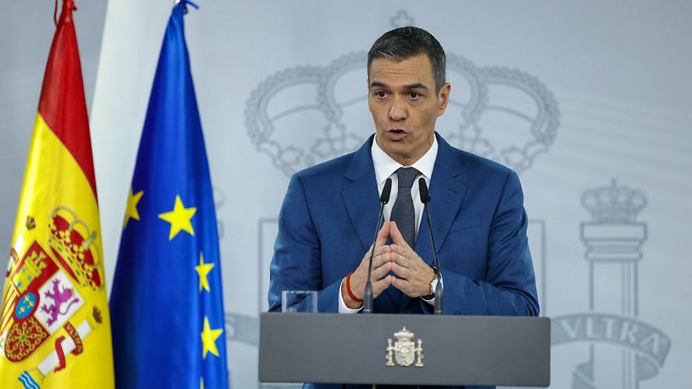 Le premier ministre espagnol Pedro Sanchez a annoncé mardi une aide de plus de 10 milliards d'euros pour les régions sinistrées. Le nombre de soldats et policiers envoyés sur place a été doublé, à 15'000.