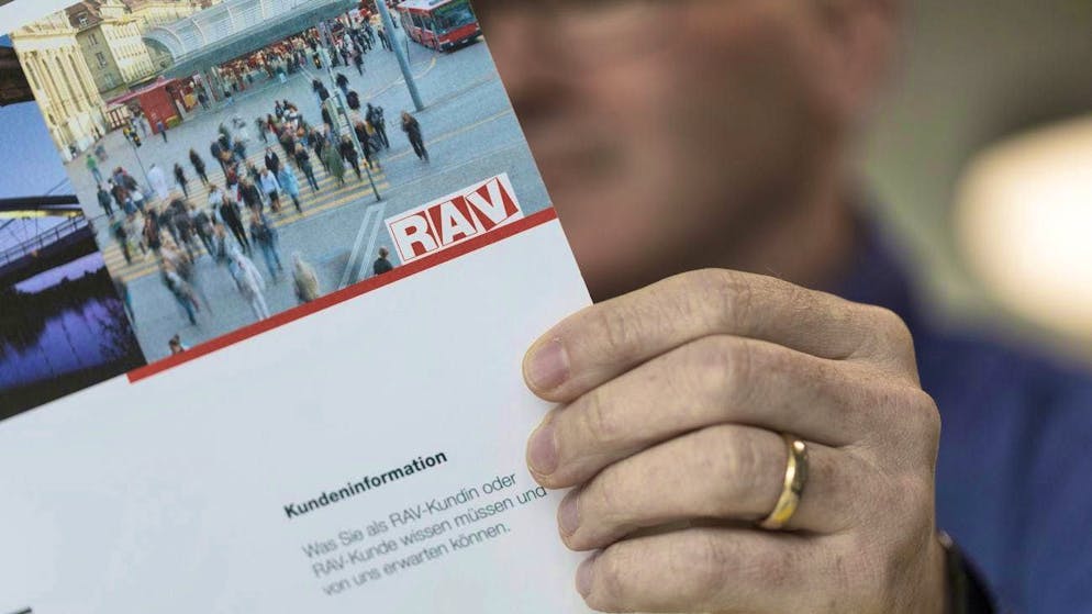 In October, 116,447 people were out of work in Switzerland.