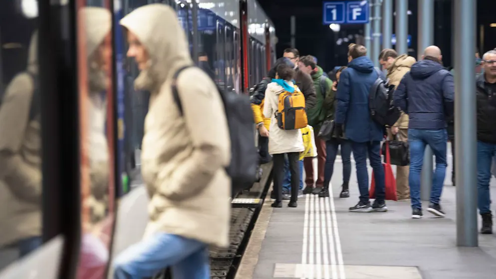 Ein 57-jähriger Spanier täuschte der Polizei in St. Gallen zwei Mal vor, im Zug bestohlen worden zu sein.