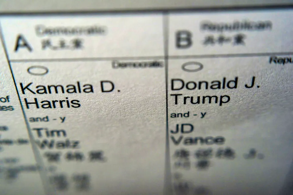 I voti per posta vengono tradizionalmente conteggiati più tardi.