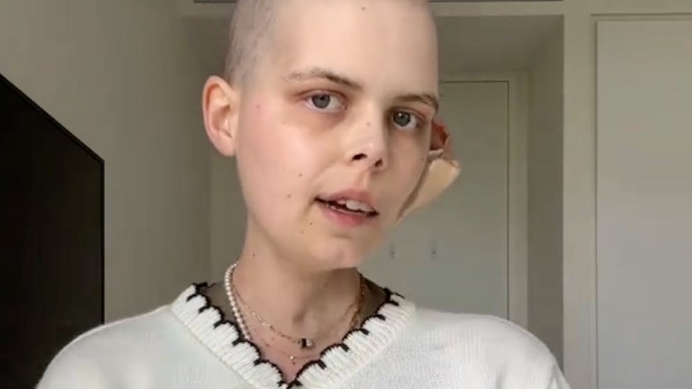 Bella Bradford dies at 24. TikTok star announces her own death in video