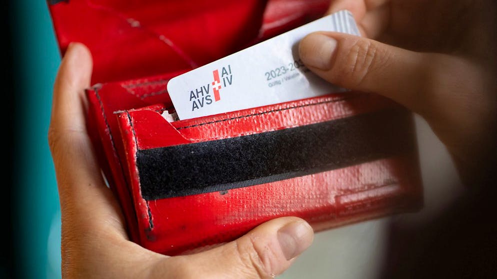 Weil die Angaben zu ihrer Scheidung nicht korrekt verarbeitet wurden, bekam eine IV-Rentnerin zu wenig Geld. (Symbolbild)