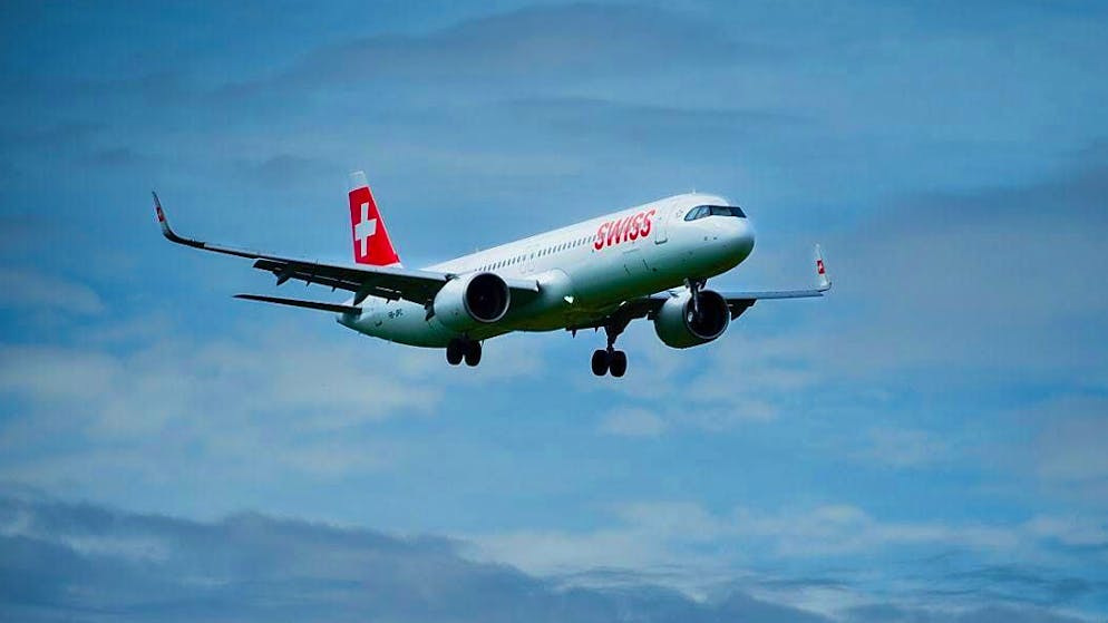 L'aereo ha dovuto rientrare. Passeggero di un volo Swiss tenta di entrare nella cabina di pilotaggio