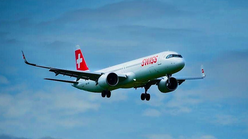 Un nuovo studio dell'Università di Cambridge suggerisce di ridurre la velocità dei voli per risparmiare paraffina.