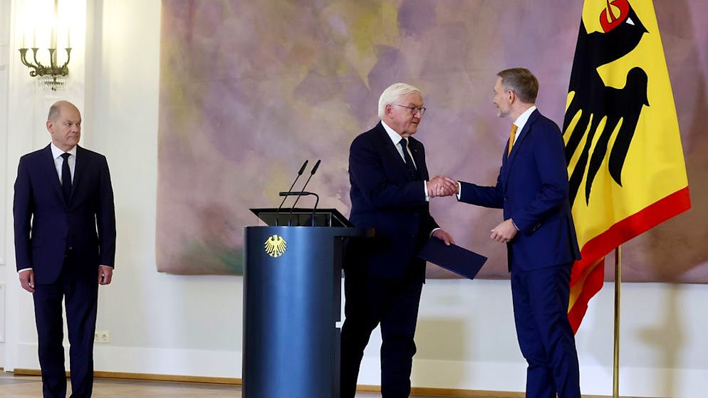 Germania. I nuovi ministri tedeschi giurano, al via il Governo di minoranza