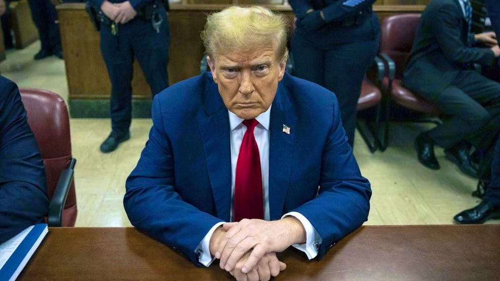 4 processi, quasi 0 conseguenze. Cosa ne sarà dei procedimenti penali contro Trump?