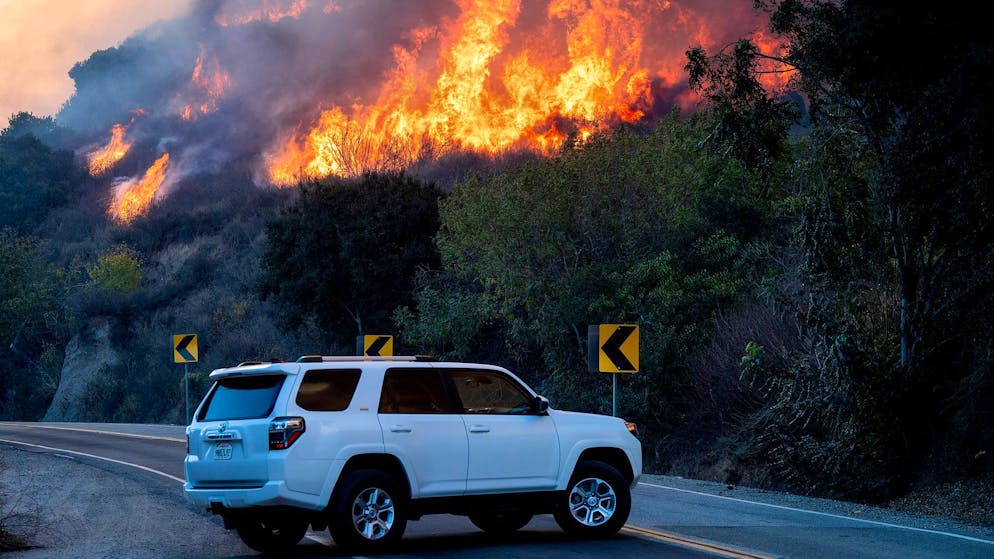 Waldbrand in Kalifornien breitet sich aus – Häuser zerstört - Gallery. The Behorden have forsaken Evakuierungen.  