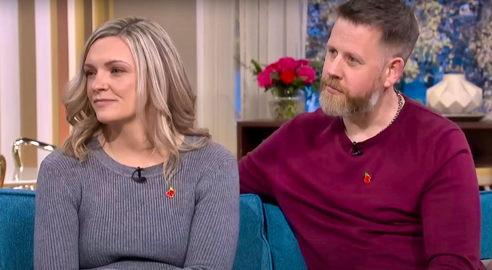 Charlotte e Dave si sono incontrati sui binari della ferrovia quando lei voleva togliersi la vita.