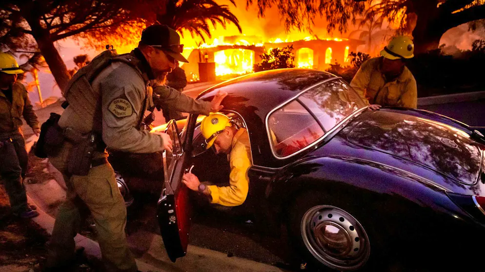 California wildfire spreads - homes destroyed - Gallery. The extent of the damage is not yet known.
