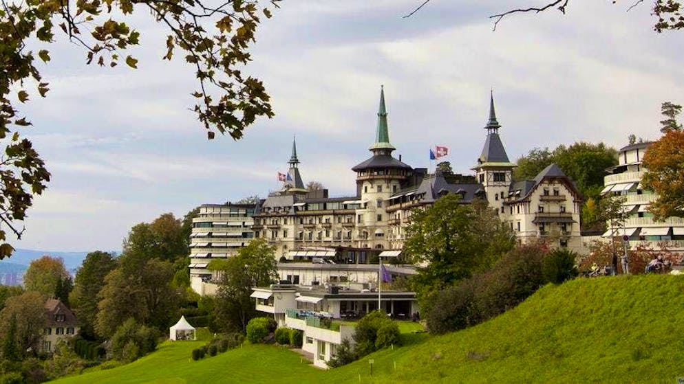 Il Grand Hotel Dolder sopra Zurigo.