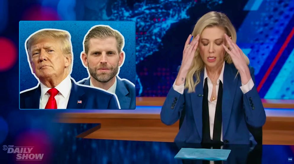 «Come la relazione di [Donald Trump] con Eric, non è stata nemmeno vicina», dice Lydic a proposito dell'esito delle elezioni. E: «Altri quattro anni di battute su Eric: f*** me».