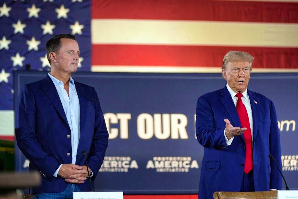 La galassia Trump. Il nome di Richard Grenell, ex ambasciatore degli Stati Uniti in Germania e strenuo difensore del tribuno, viene accostato alla carica di consigliere per la sicurezza nazionale o di capo della diplomazia.