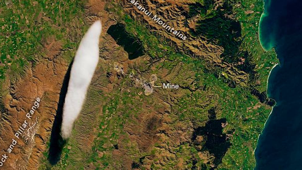 Von der Nasa fotografiert. Rätselhafte Wolke schwebt über Neuseeland