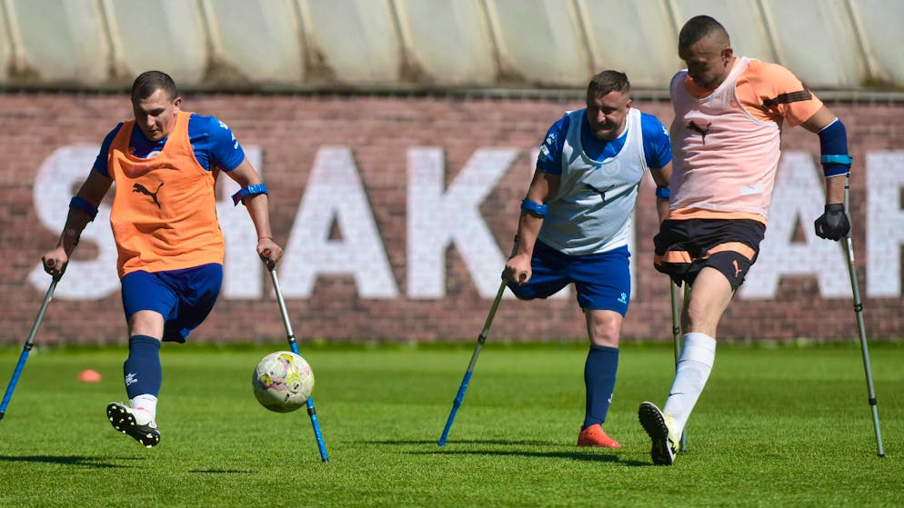Playing football gives seriously wounded Ukrainian soldiers at FC Pokrova new hope and opens up new prospects.
