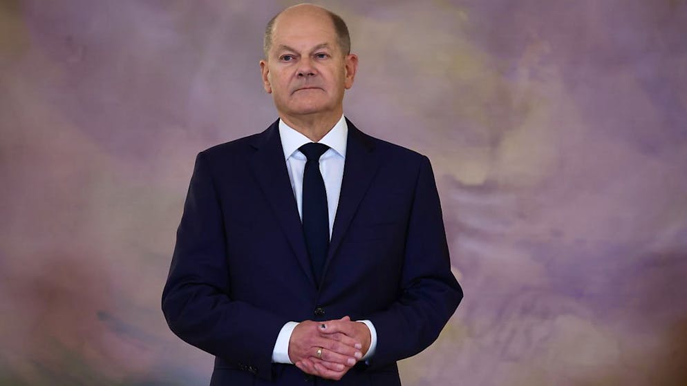 Il cancelliere Olaf Scholz - la cui coalizione è in crisi profonda - ha detto in un messaggio alla nazione che gli ideali liberali del 1989 "non sono qualcosa che possiamo dare per scontato".