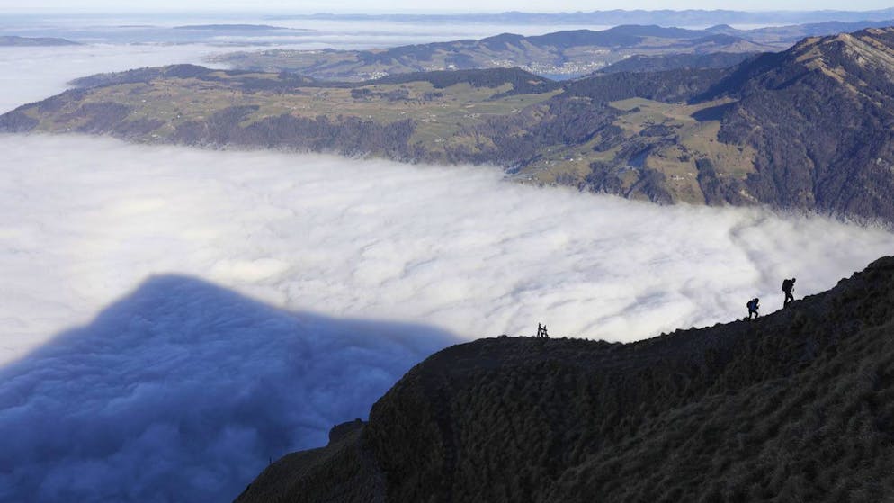 Unfall am Freitagnachmittag. Bergwanderer (66) stürzt auf der Rigi über Felswand – tot