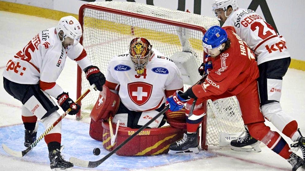 Disappointing performance by the Swiss field hockey team against the Czech Republic.