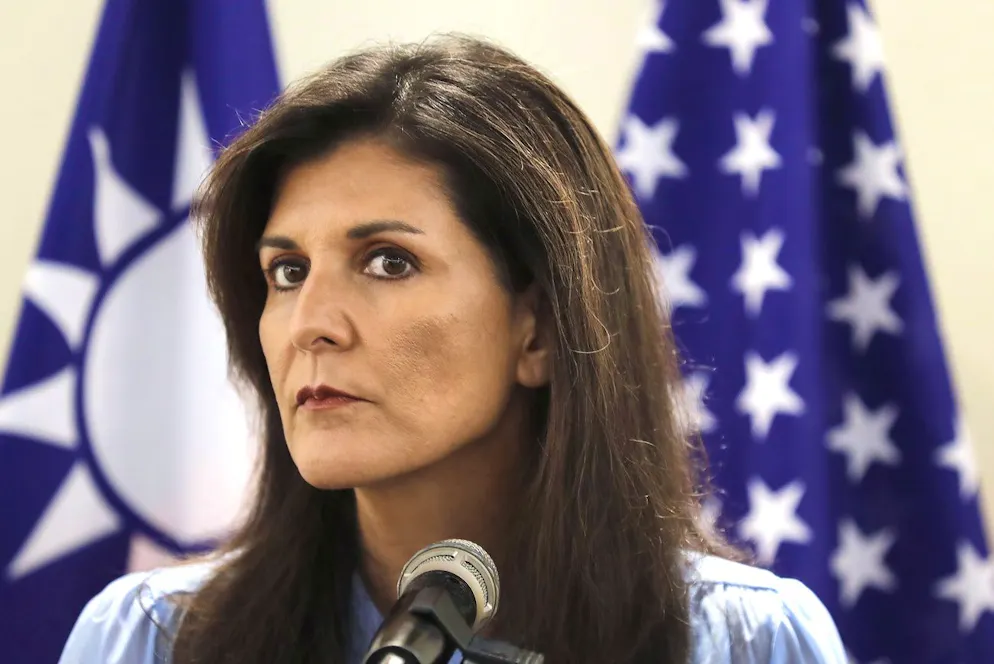 Après avoir porté pendant deux ans la voix de Donald Trump sur la scène internationale, Nikki Haley était elle devenue l'ultime obstacle entre l'ex-président et l'investiture républicaine, en se présentant à la primaire, avant de renoncer en mars.