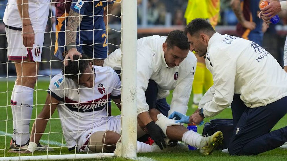 Gegen Pfosten geprallt. Dan Ndoye verletzt ausgewechselt