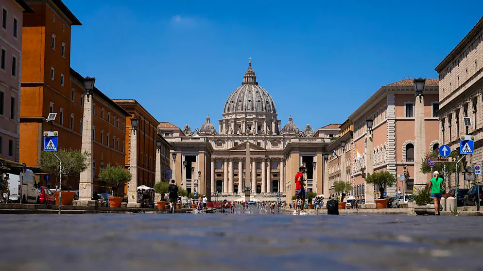 Avec une superficie de 2,3 ha et une capacité de plus de 60'000 personnes, la basilique Saint-Pierre de Rome est l'église catholique la plus grande au monde (archives).