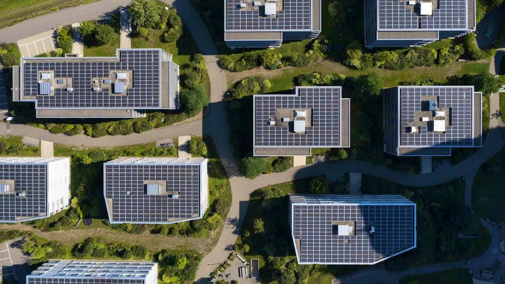 Svizzera. L'energia solare va troppo forte, e a perderci sono i proprietari degli impianti