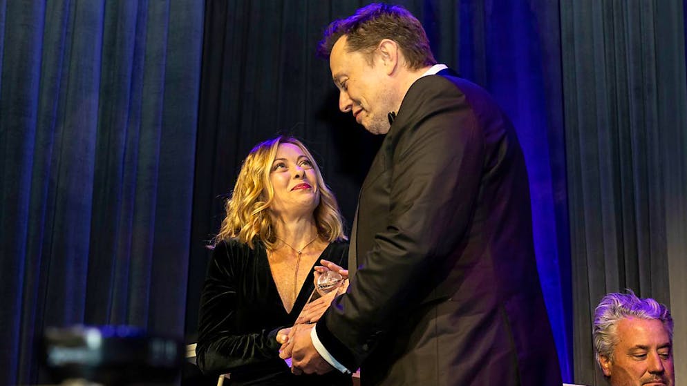 Denatalità, SpaceX, Ponte sullo Stretto. Musk e l'Italia, un'amicizia tra affari e politica