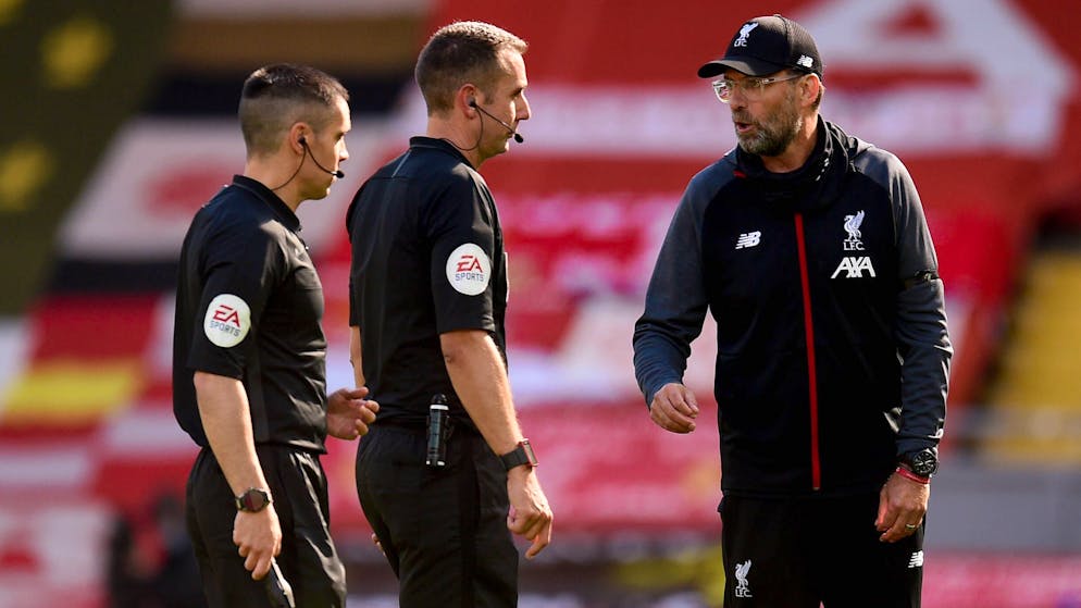Scandale en Premier League. «Liverpool est un club de merde, Klopp...» - Un arbitre dérape complètement