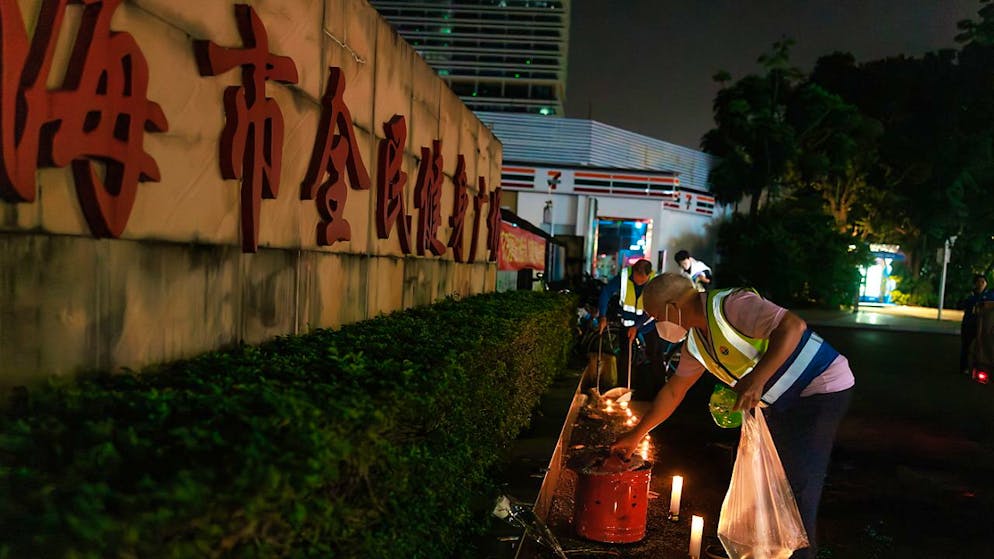 Follia omicida. In Cina un'auto piomba sulla folla uccidendo almeno 35 persone