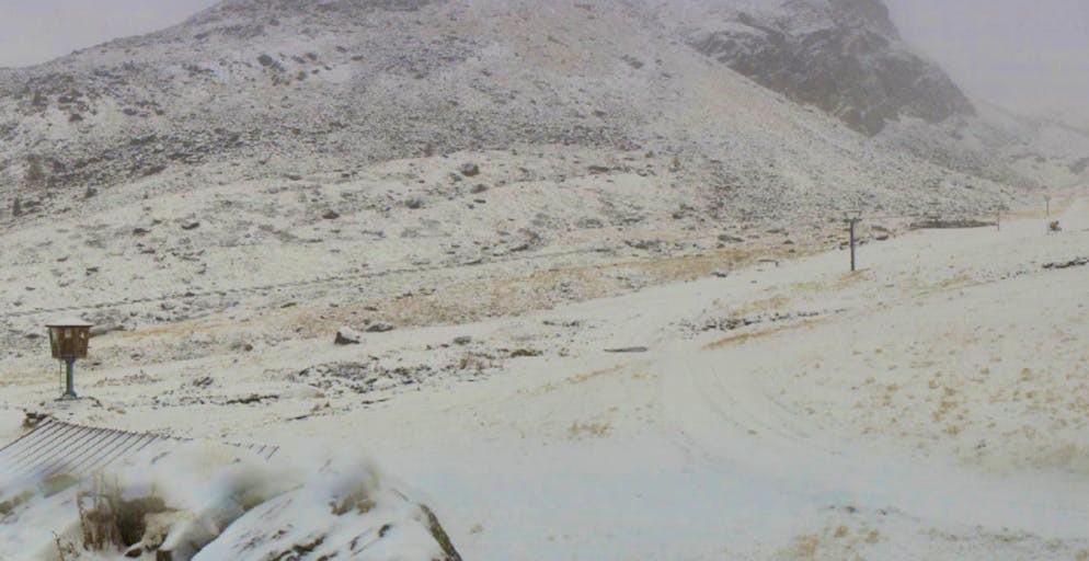 È arrivata la prima neve sulle montagne svizzere. Saas-Grund, 1559 metri sul livello del mare.