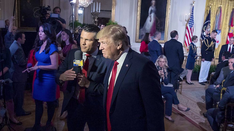 Stati Uniti. Hegseth al Pentagono, un veterano ex anchor di Fox