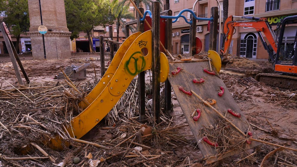 Two weeks after devastating floods. Highest weather alert level in several Spanish regions