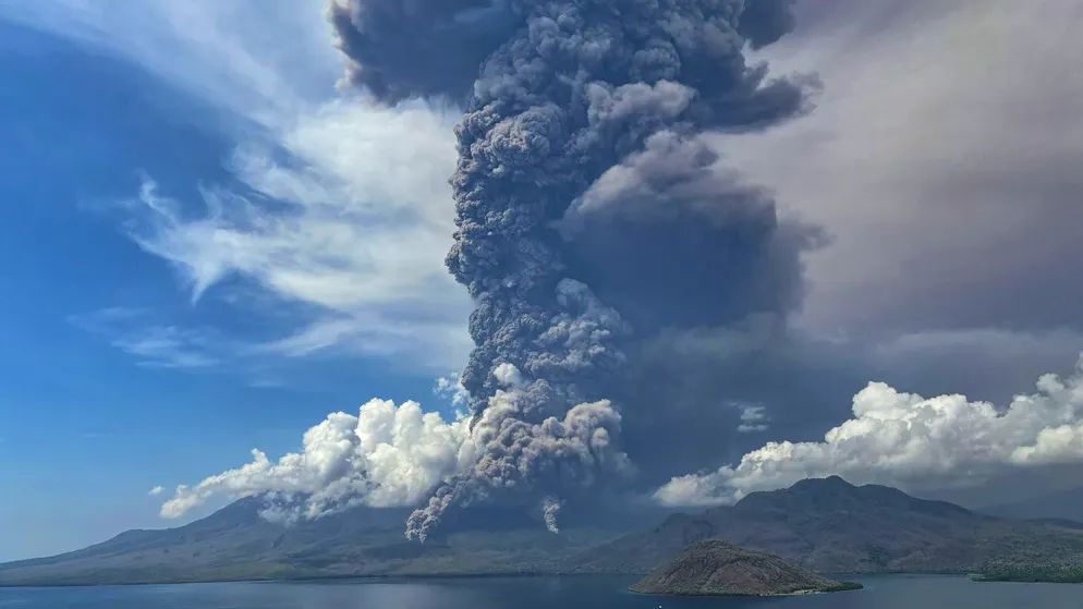 Ferieninsel Bali betroffen. Vulkanausbruch in Indonesien beeinträchtigt internationalen Flugverkehr