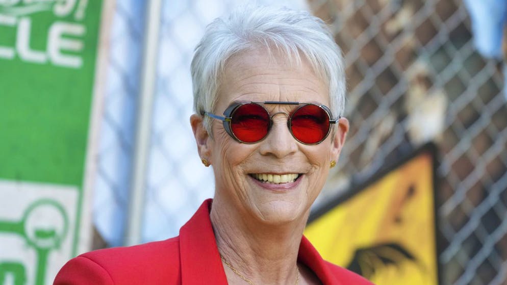 Dopo l'elezione. Jamie Lee Curtis lascia X in segno di protesta verso Musk e Trump