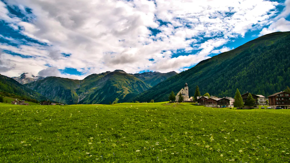 Le paisible village d'Obergesteln (VS) devrait un jour accueillir un grand complexe touristique.