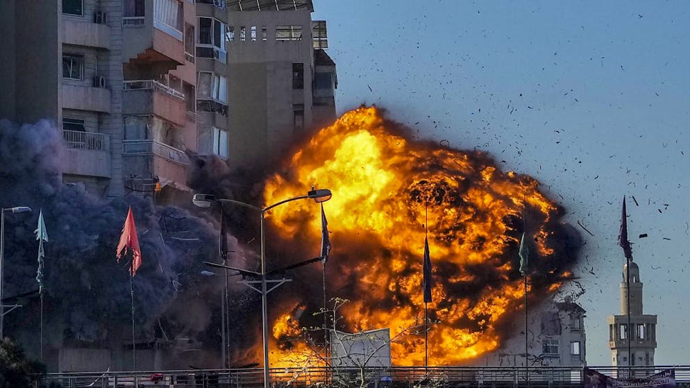 Guerra in Medio Oriente. Crolla un edificio a Beirut dopo un attacco nella periferia sud