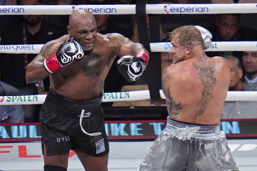 Box-Kampf images include Mike Tyson and Jake Paul. Tyson also has 58 years of ordered power.