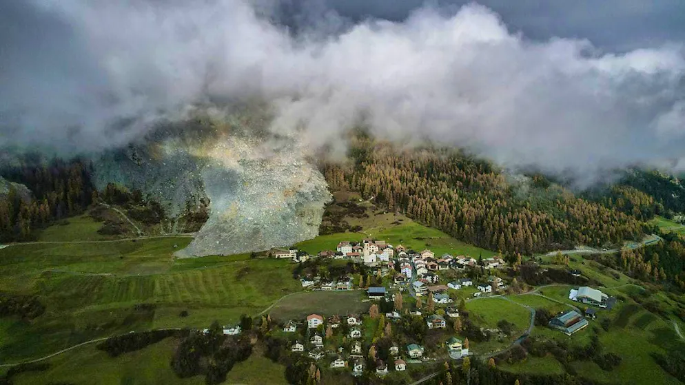The Grisons mountain village of Brienz is about to complete its evacuation. (archive picture)