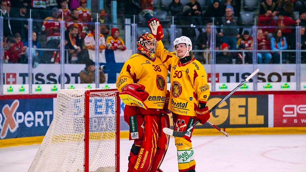 Servette still only in form in the Champions League - Gallery. Langnau wins 1-0 in Biel thanks to 24 saves by goalie Stéphane Charlin...