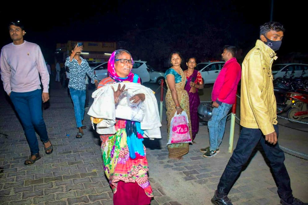 Ten babies die in hospital fire in India - Gallery. The fire triggered a mass panic when patients and relatives tried to leave the building.