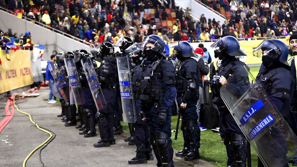 The Sicherheitskräfte is in the Bucharest Stadium.