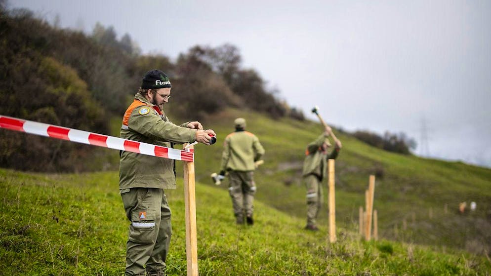 The Graubünden village of Brienz may no longer be entered from Sunday - Gallery. From 1 p.m. on Sunday, the village of Brienz GR will be off-limits. Civil defense forces cordoned off the danger zone around the village. (archive picture)