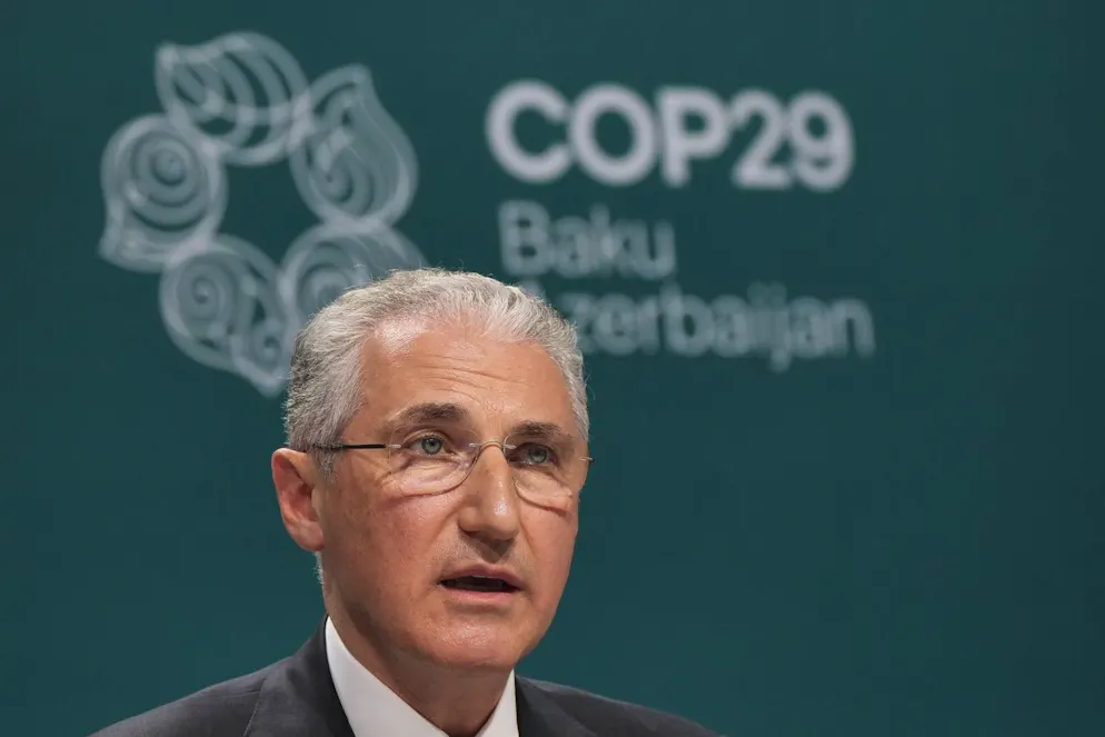 «Lasciatemi dire che sono preoccupato per lo stato dei negoziati», ha detto oggi il presidente azero della Cop, Mukhtar Babayev