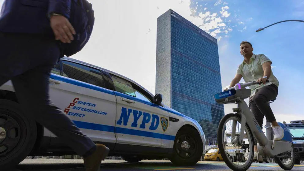 Several people were the victims of knife attacks in various locations in New York on Monday. One of the crime scenes was near the UN headquarters.