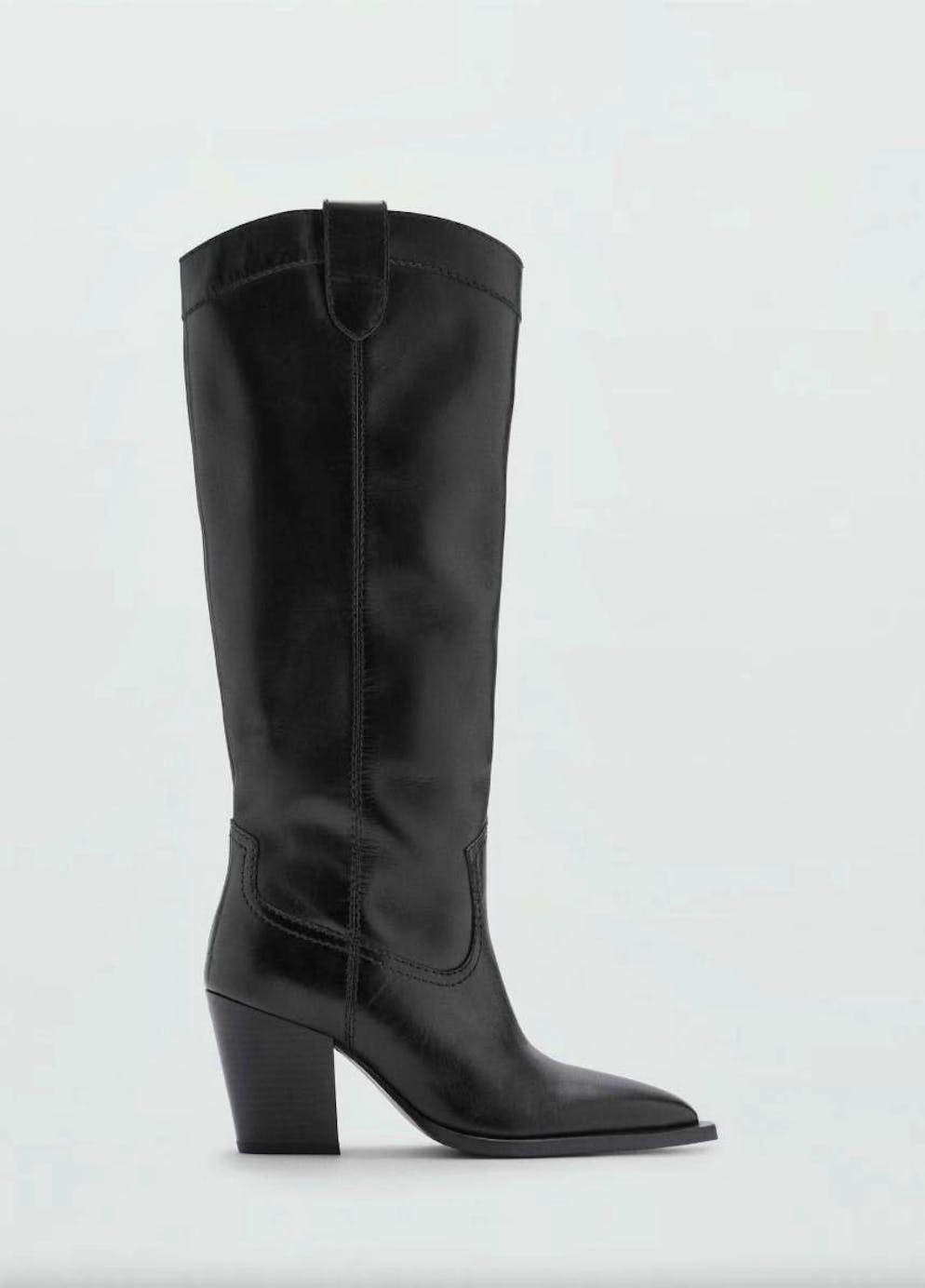 Shoe trend 2: Cowboy boots. Black cowboy boots from Mango for 159.95 francs.