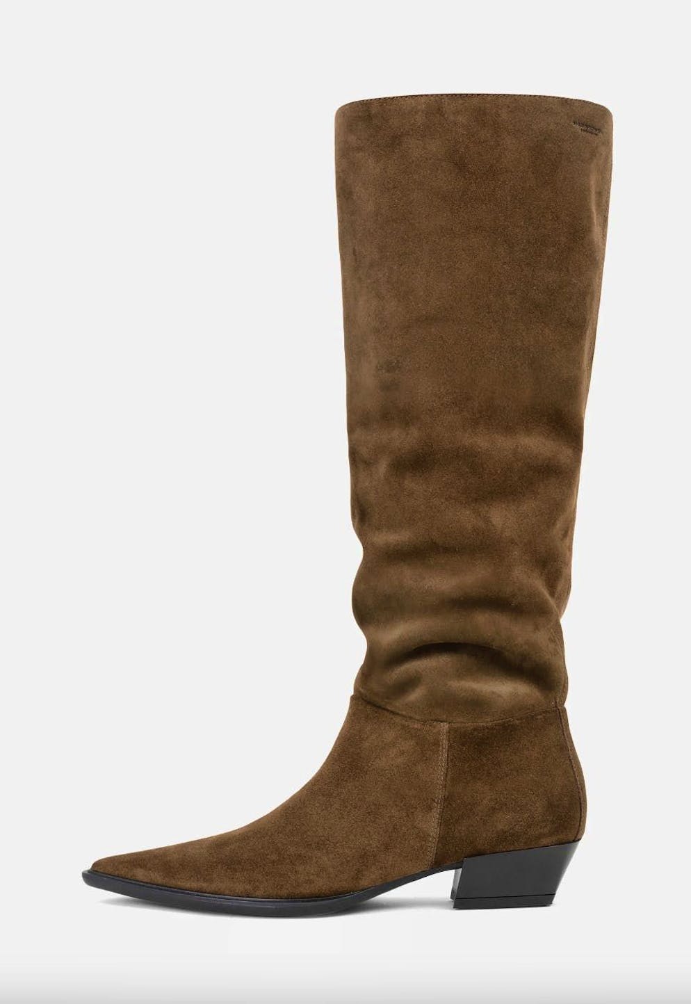 Shoe trend 4: Suede boots. "Cassie" boots in the color "Mocca Brown" by Vagabond for 250 francs, via Zalando.