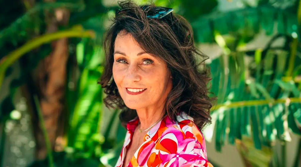 «Golden Bachelor», das sind die Kandidatinnen. Mercedes (61) aus Berlin arbeitet als Kosmetikerin und hat eine Tochter. Als Funfact verrät sie über sich: «Ich habe eine kleine Stoffpuppe, mein ‹inneres Kind›. Sie muss mit dabei sein, wenn ich mal über Nacht weg oder auch im Urlaub bin.»